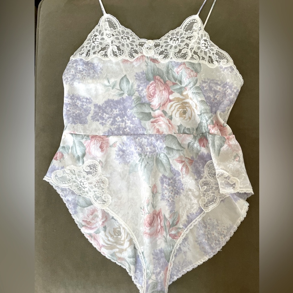 Vintage 1980’s Floral Nylon Lace Lingerie Playsuit Romper Bodysuit Sz Medium